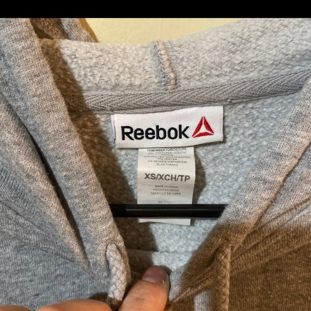Women’s Reebok Sweatshirt - Picture 2 of 2